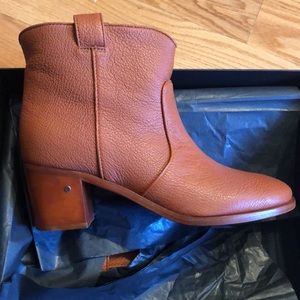 Laurence Dacade Nikki Leather western Ankle Boots